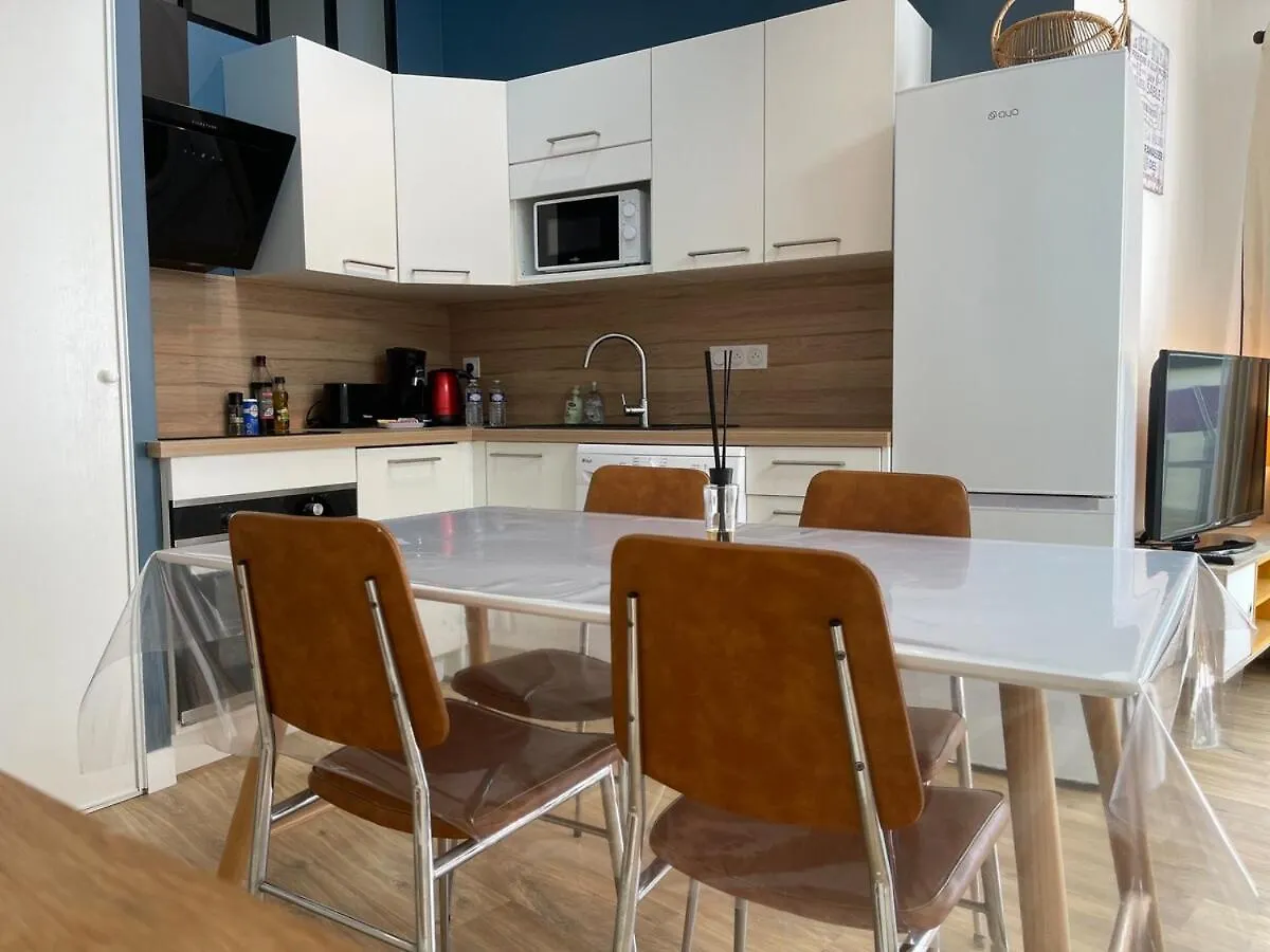 Apartment Plein Centre Auray - Grand Duplex 2 Chambres Avec Terrasse Ensoleillee France