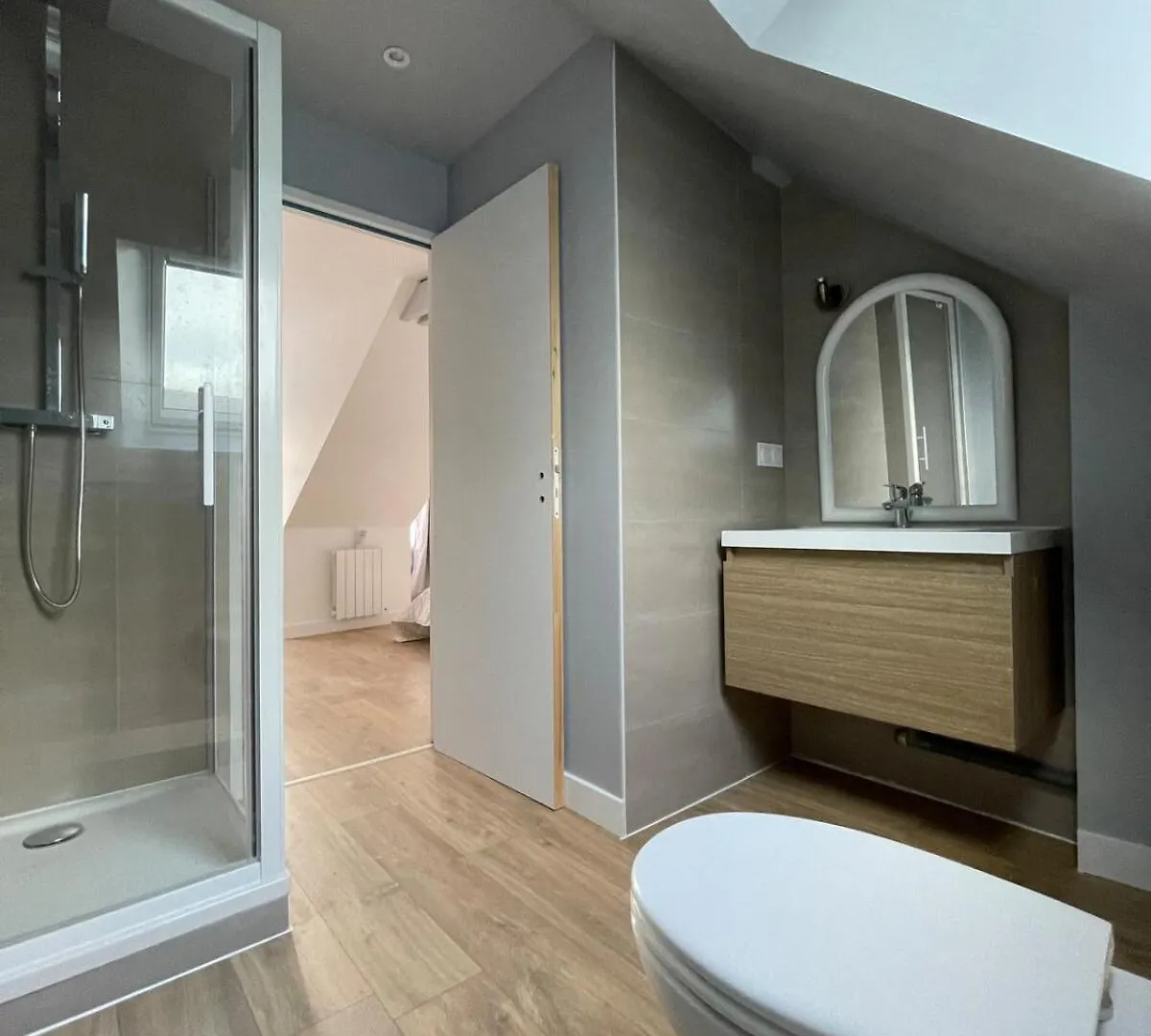 Plein Centre Auray - Grand Duplex 2 Chambres Avec Terrasse Ensoleillee