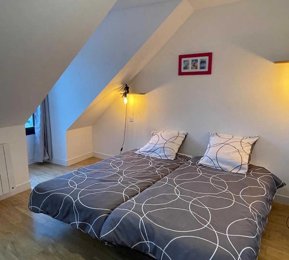 Plein Centre Auray - Grand Duplex 2 Chambres Avec Terrasse Ensoleillee 0*,