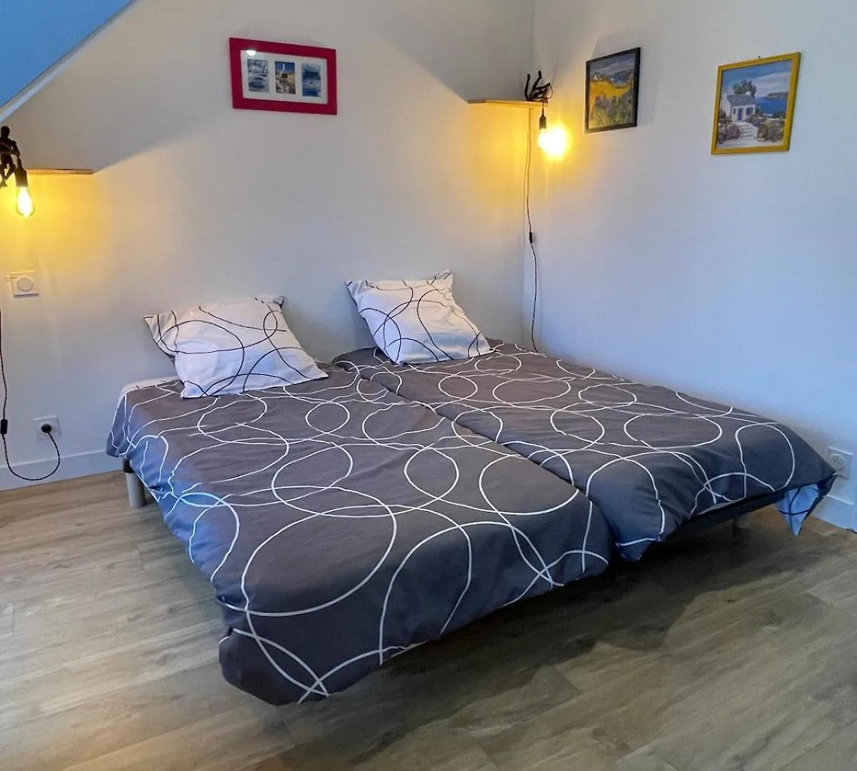 Plein Centre Auray - Grand Duplex 2 Chambres Avec Terrasse Ensoleillee Apartment