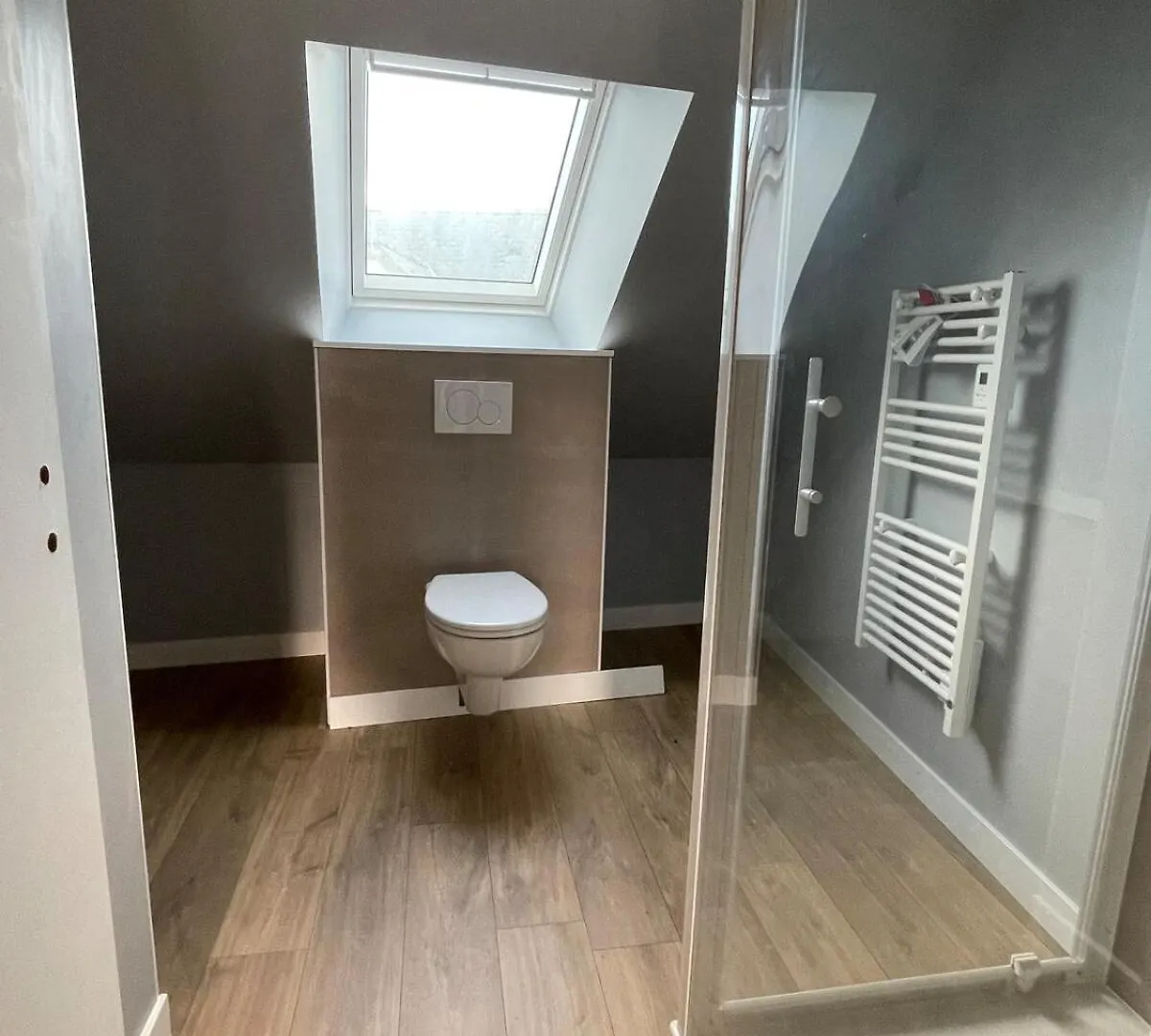 Plein Centre Auray - Grand Duplex 2 Chambres Avec Terrasse Ensoleillee Apartment